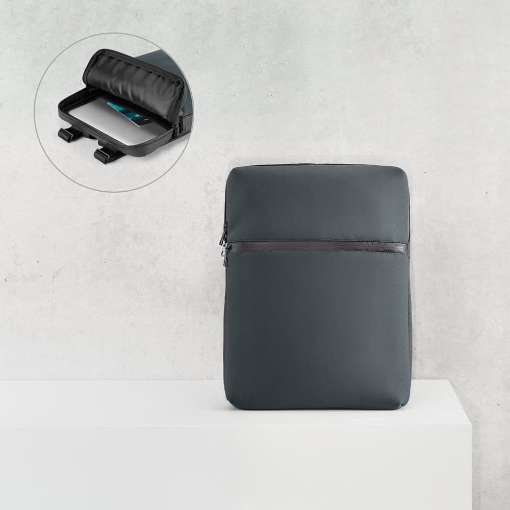 URBAN BACKPACK. Mochila portátil 14'' em soft shell e tarpaulin
