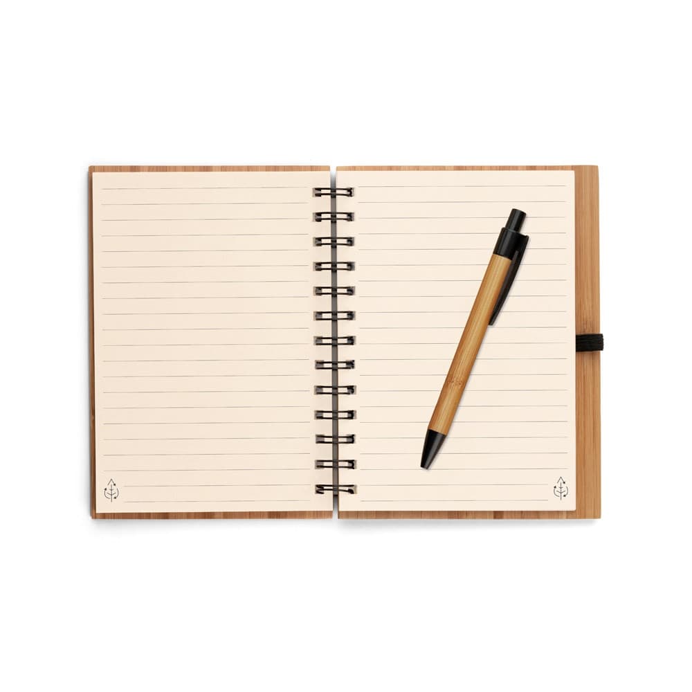 DICKENS A5. Bloco de notas espiral A5 em bambu com papel 100% reciclado — Natural