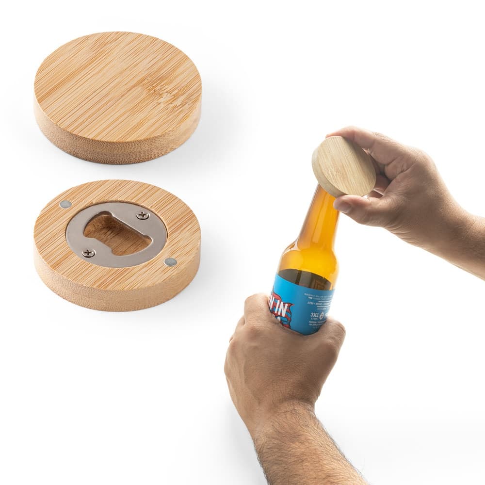 AMCHUR. Base para copos em bambu com abre-cápsulas