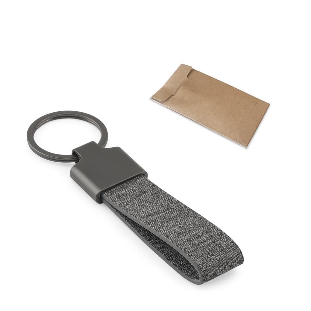 RAVEN. Porta-chaves em metal e pet reciclado (30% reciclado) com formato retangular